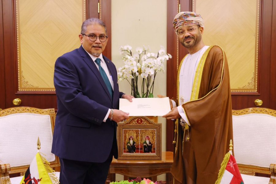 His Majesty receives a written message from the Sultan of Brunei